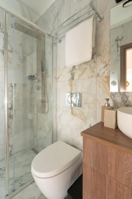 Dema Luxury Suites - Perikleous E6 Athens Exterior photo