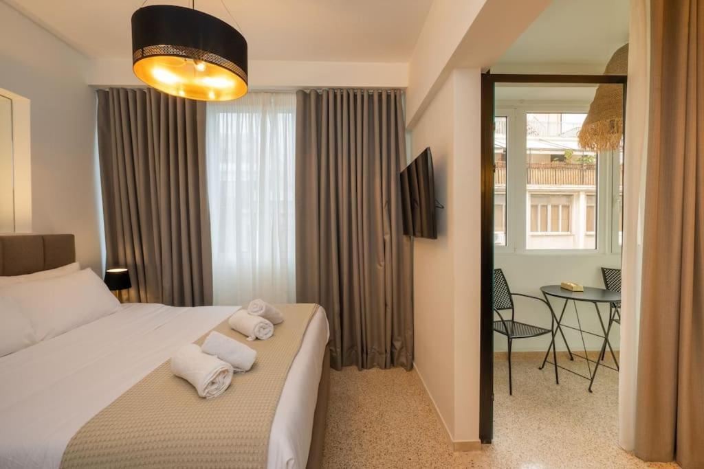 Dema Luxury Suites - Perikleous E6 Athens Exterior photo